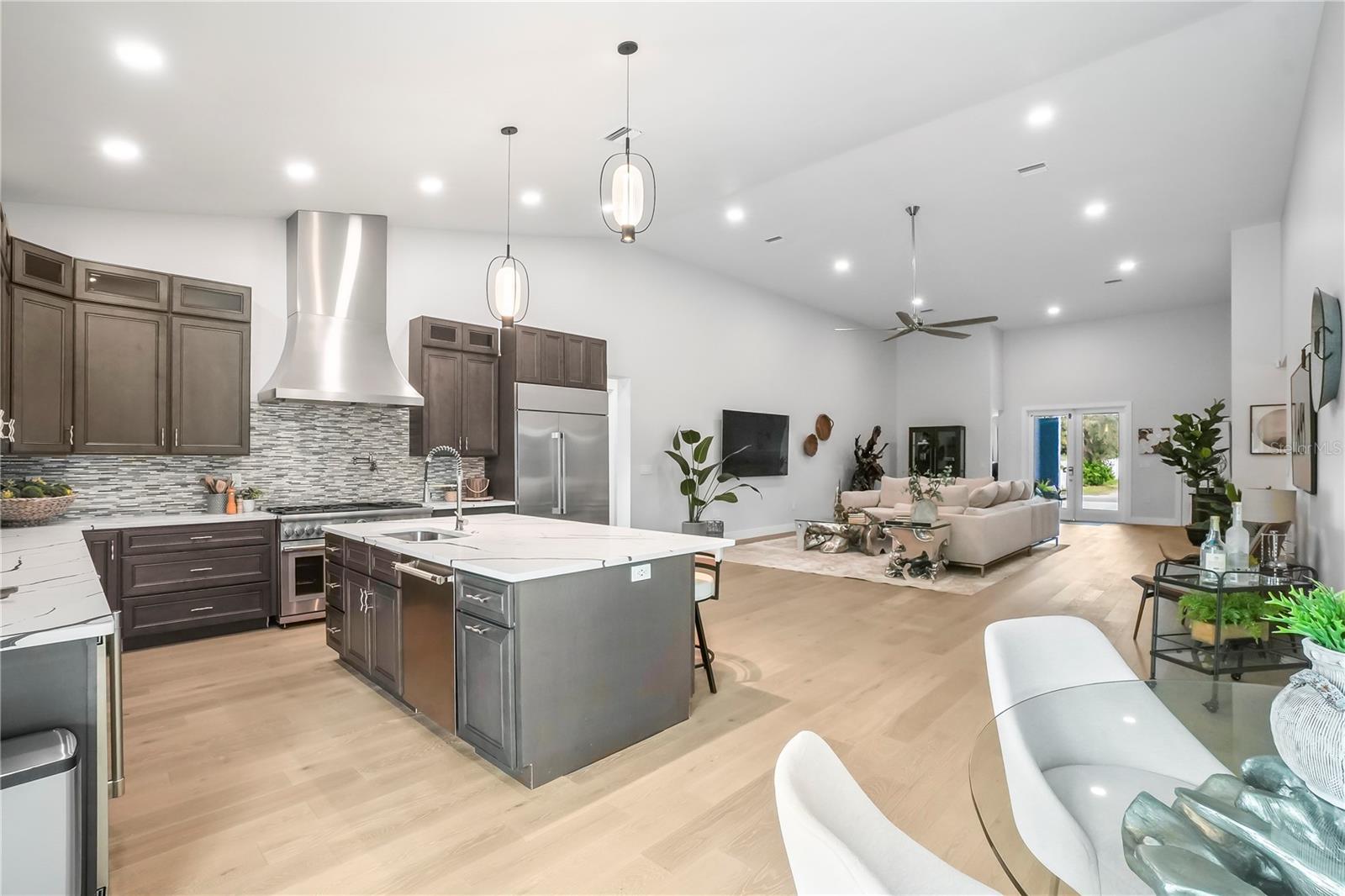 ACREAGE - Residential