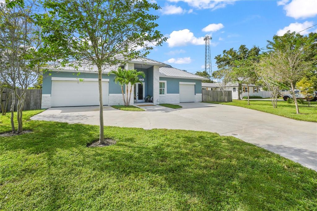 Photo of 11624 Oak Lane, Largo, FL 33778 (MLS # TB8436967)
