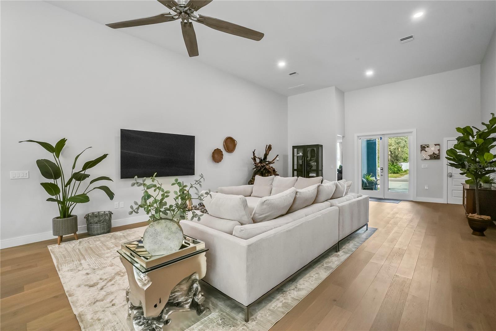 ACREAGE - Residential