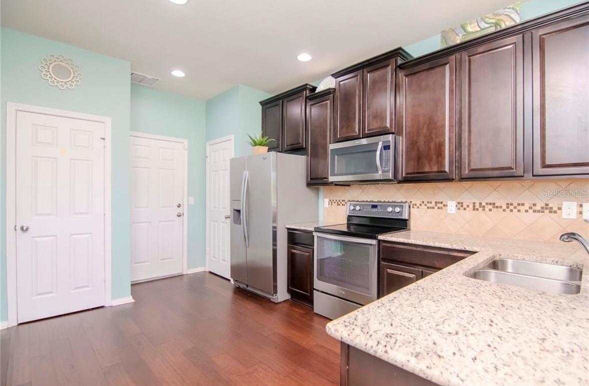 HARVEST CREEK VILLAGE - Residential Lease