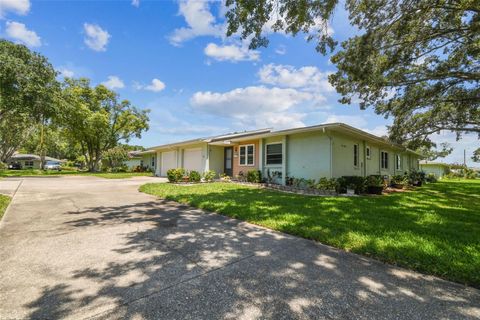 A home in PALM HARBOR