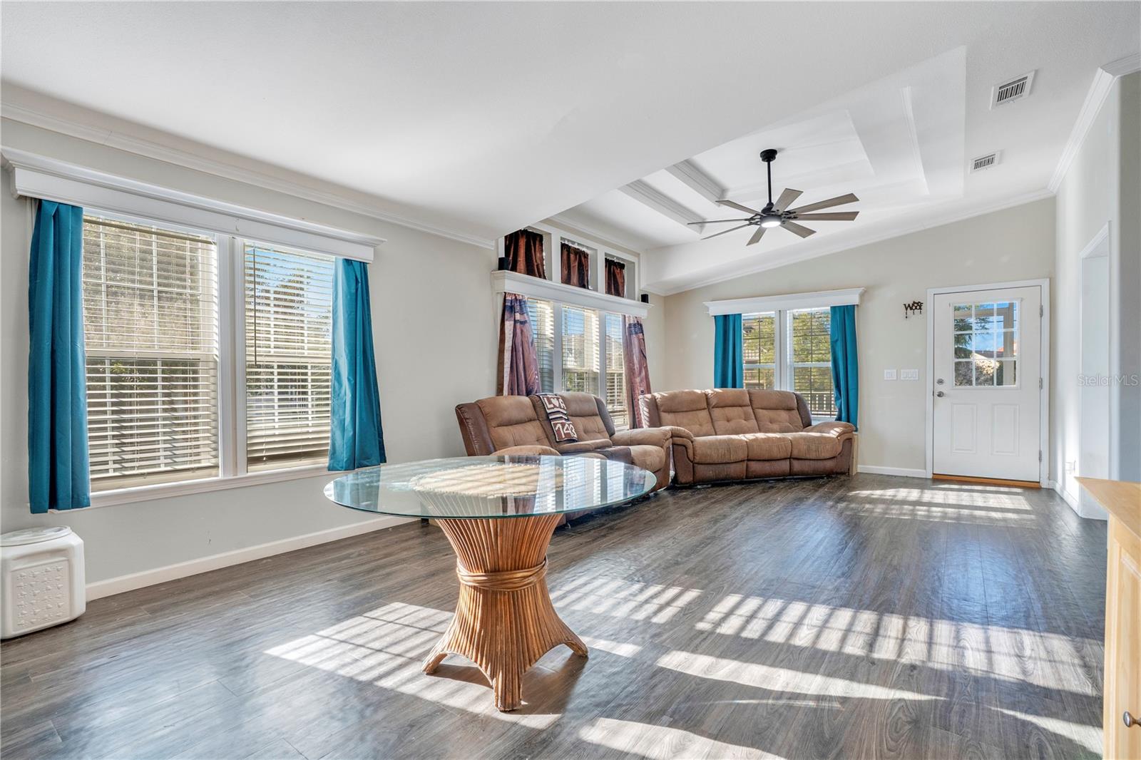 PALM VALLEY - Residential