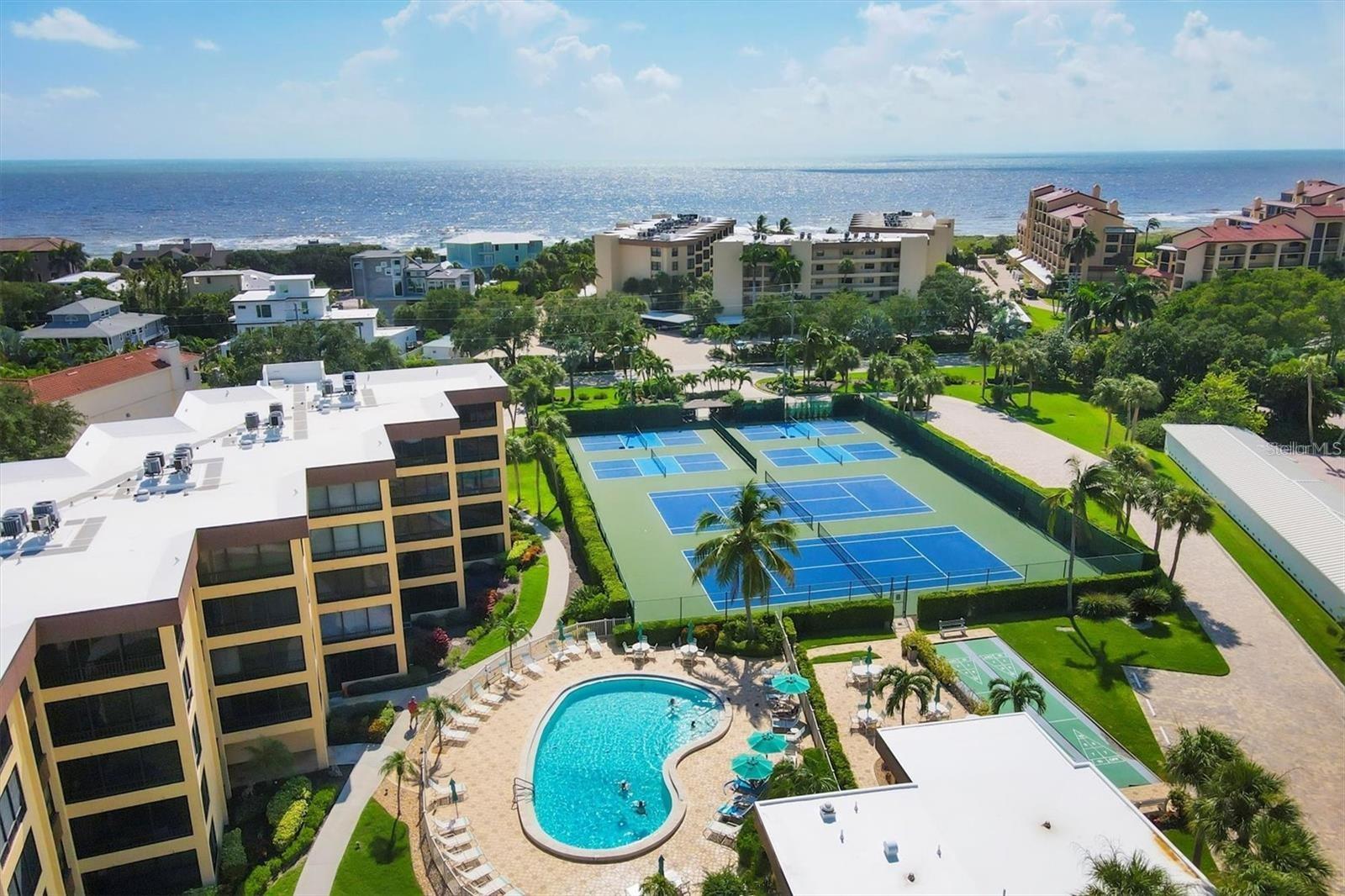 ISLAND REEF I - Residential Lease