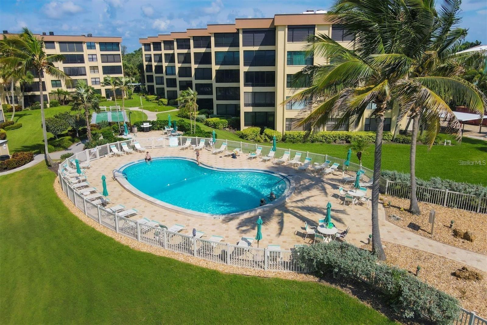 ISLAND REEF I - Residential Lease