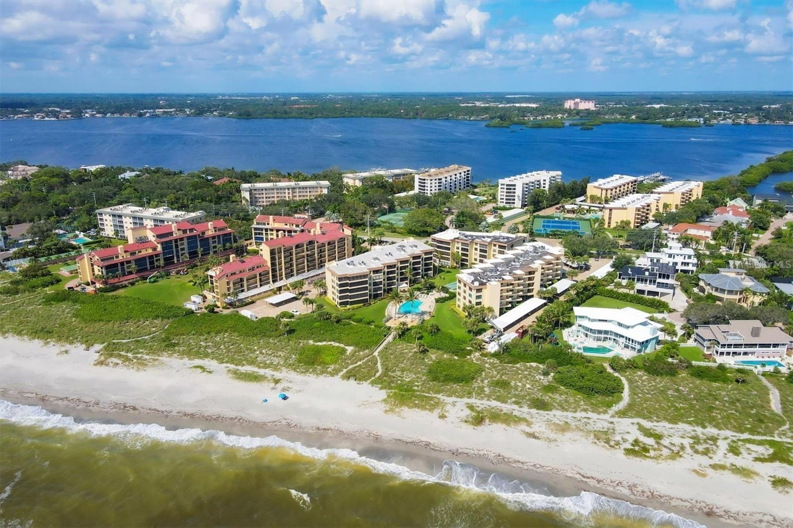 ISLAND REEF I - Residential Lease