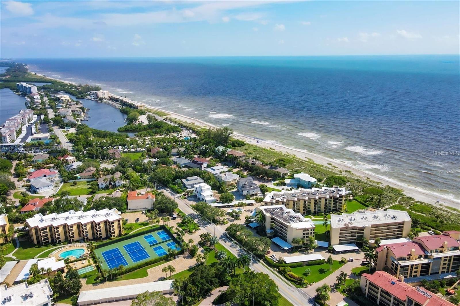 ISLAND REEF I - Residential Lease