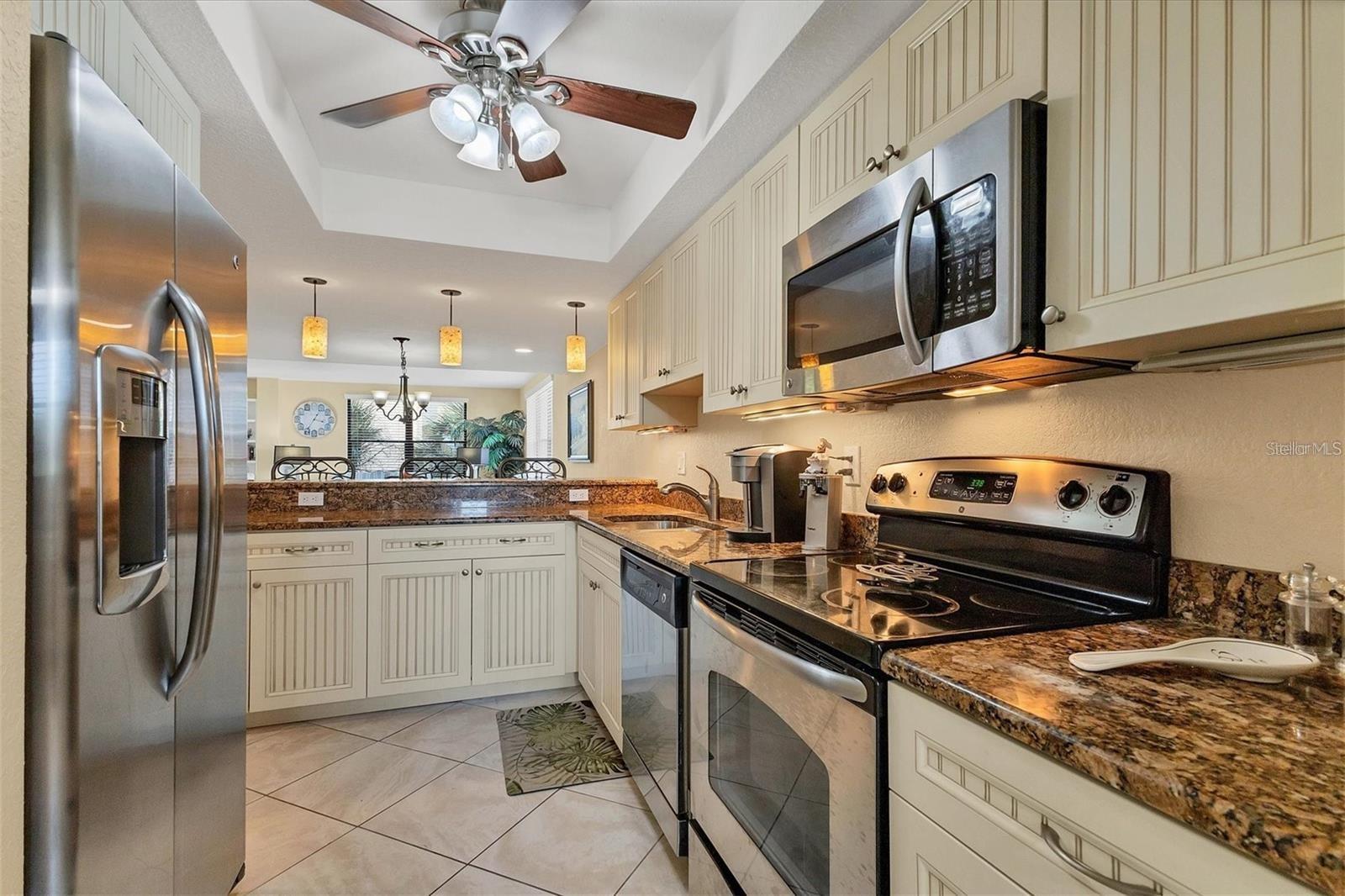 ISLAND REEF I - Residential Lease