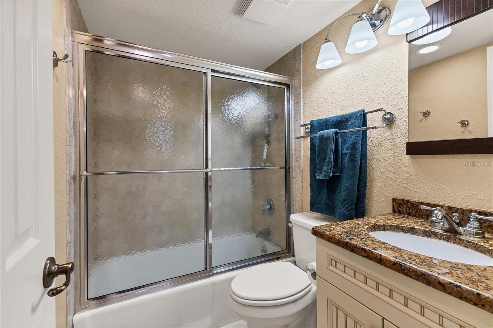 ISLAND REEF I - Residential Lease