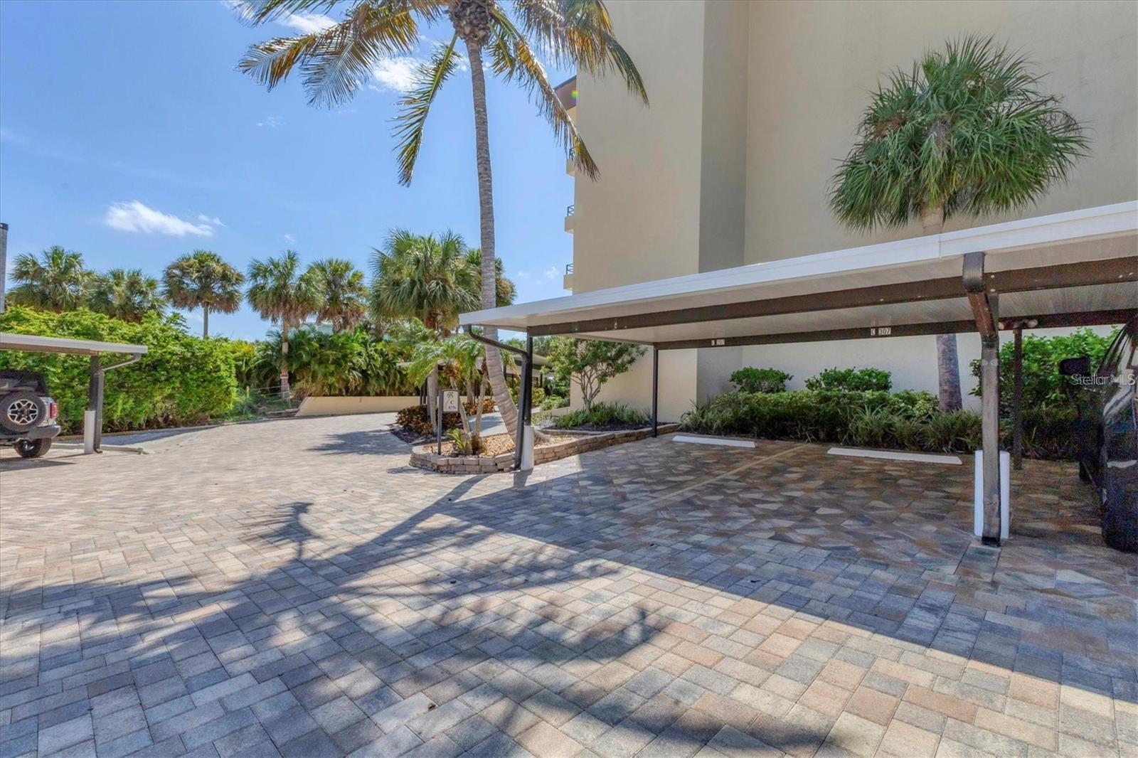 ISLAND REEF I - Residential Lease