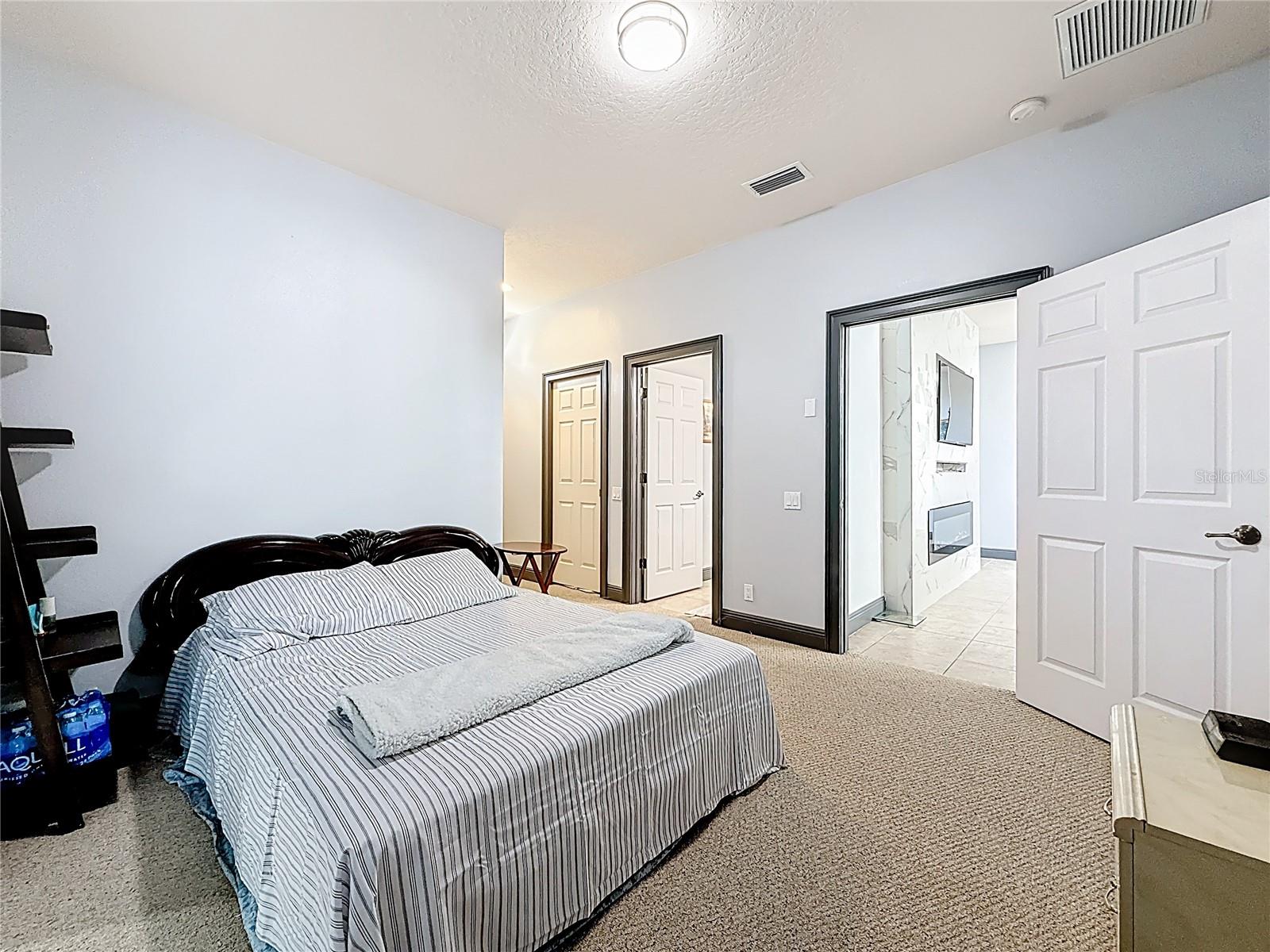 CHAUTAUQUA LAKE ESTATES - Residential Lease