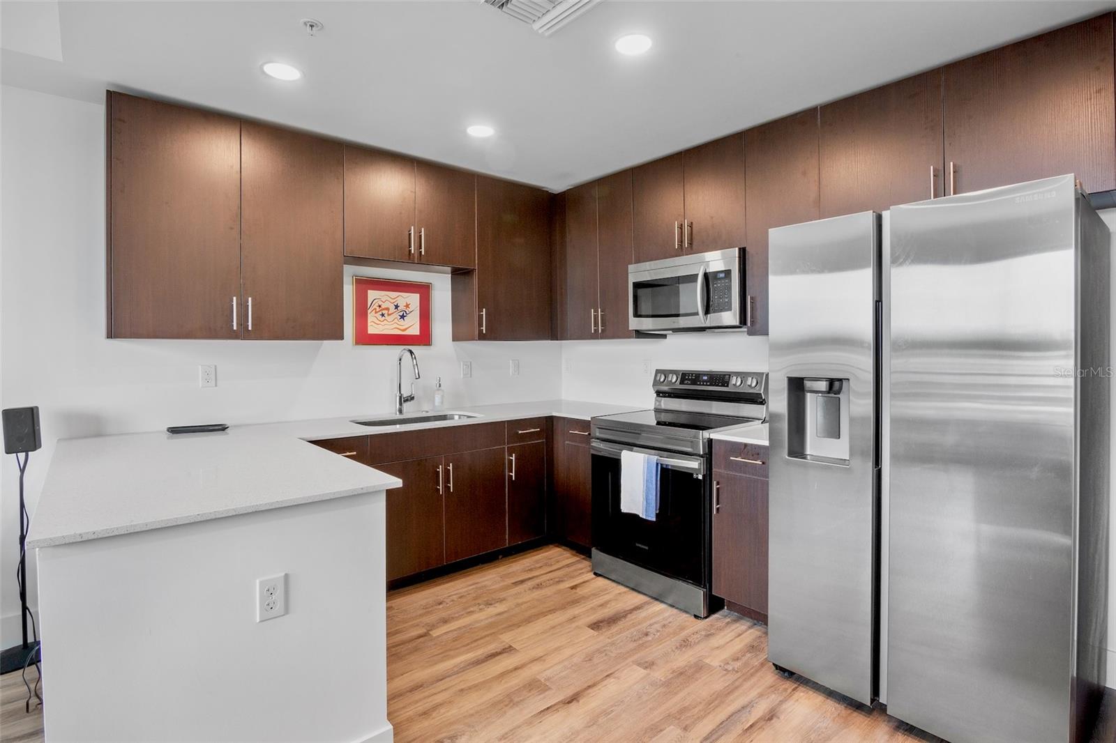 THE STRAND OF SARASOTA - Residential