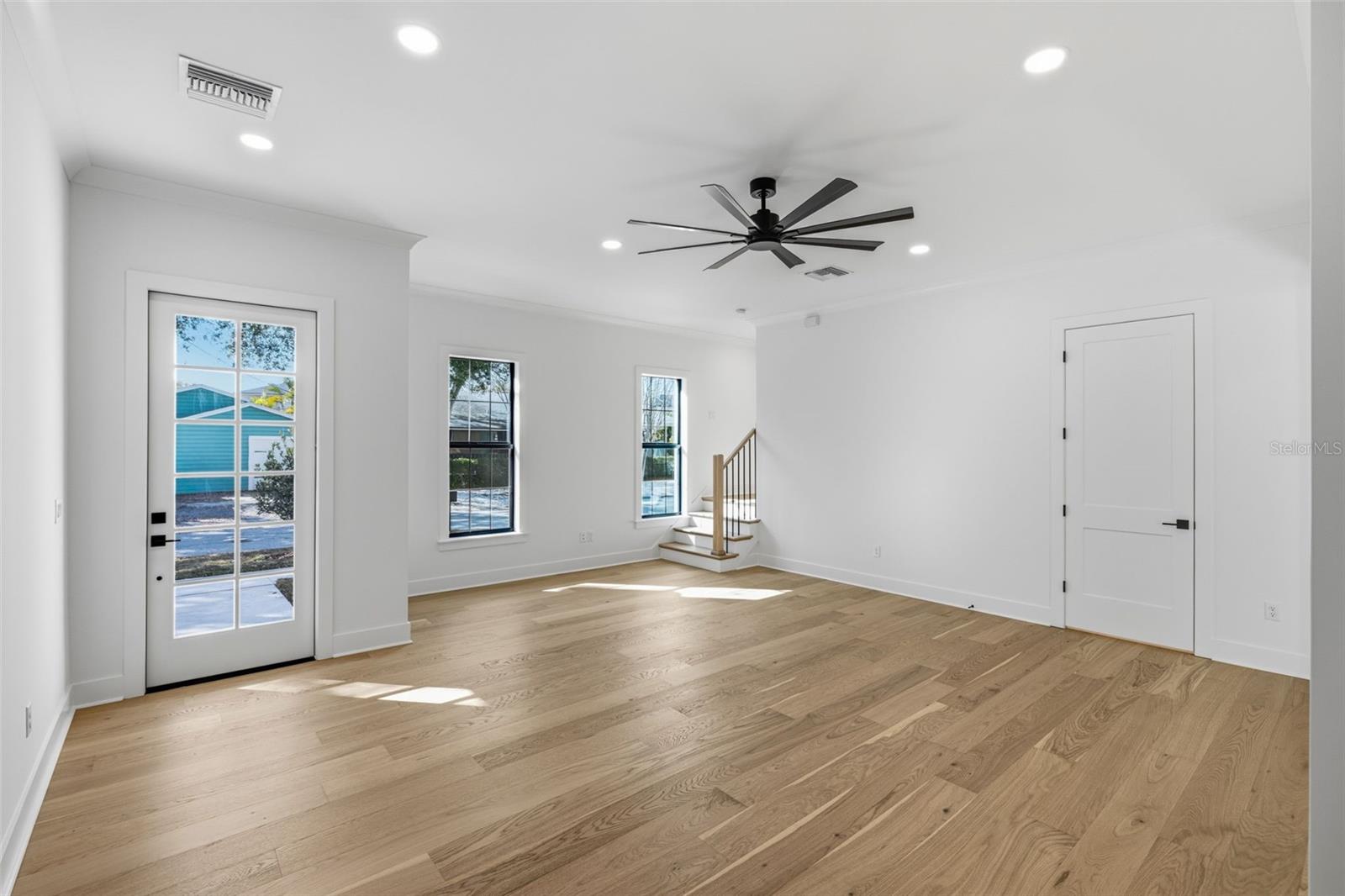 3012 S ESPERANZA AVENUE