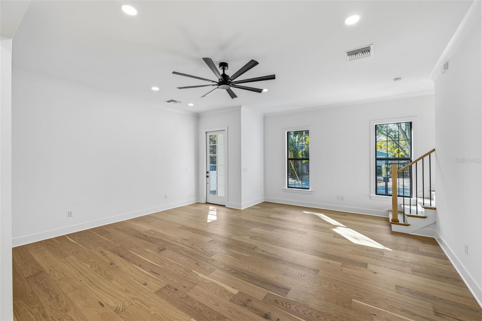 3012 S ESPERANZA AVENUE