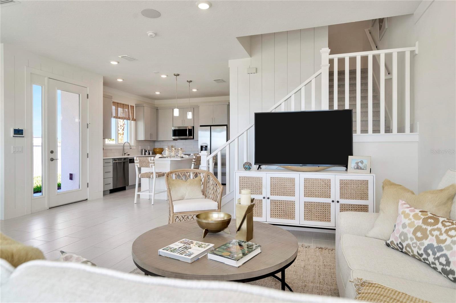 EPPERSON CRYSTAL LAGOON TWNHMS - Residential