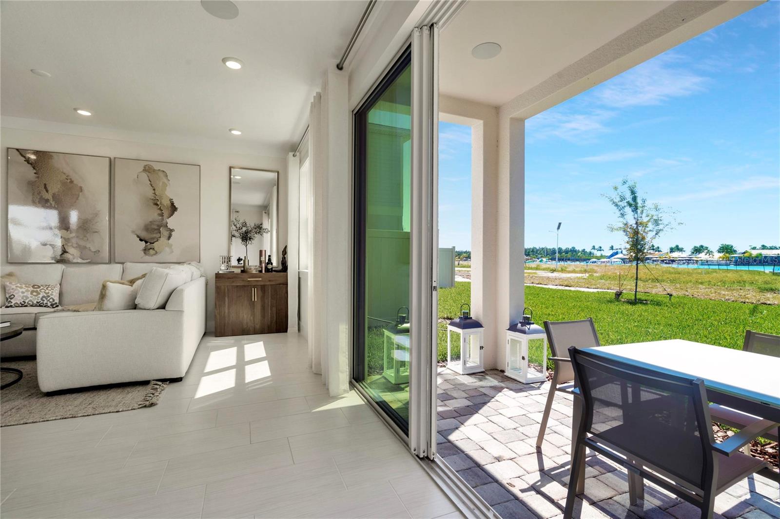 EPPERSON CRYSTAL LAGOON TWNHMS - Residential