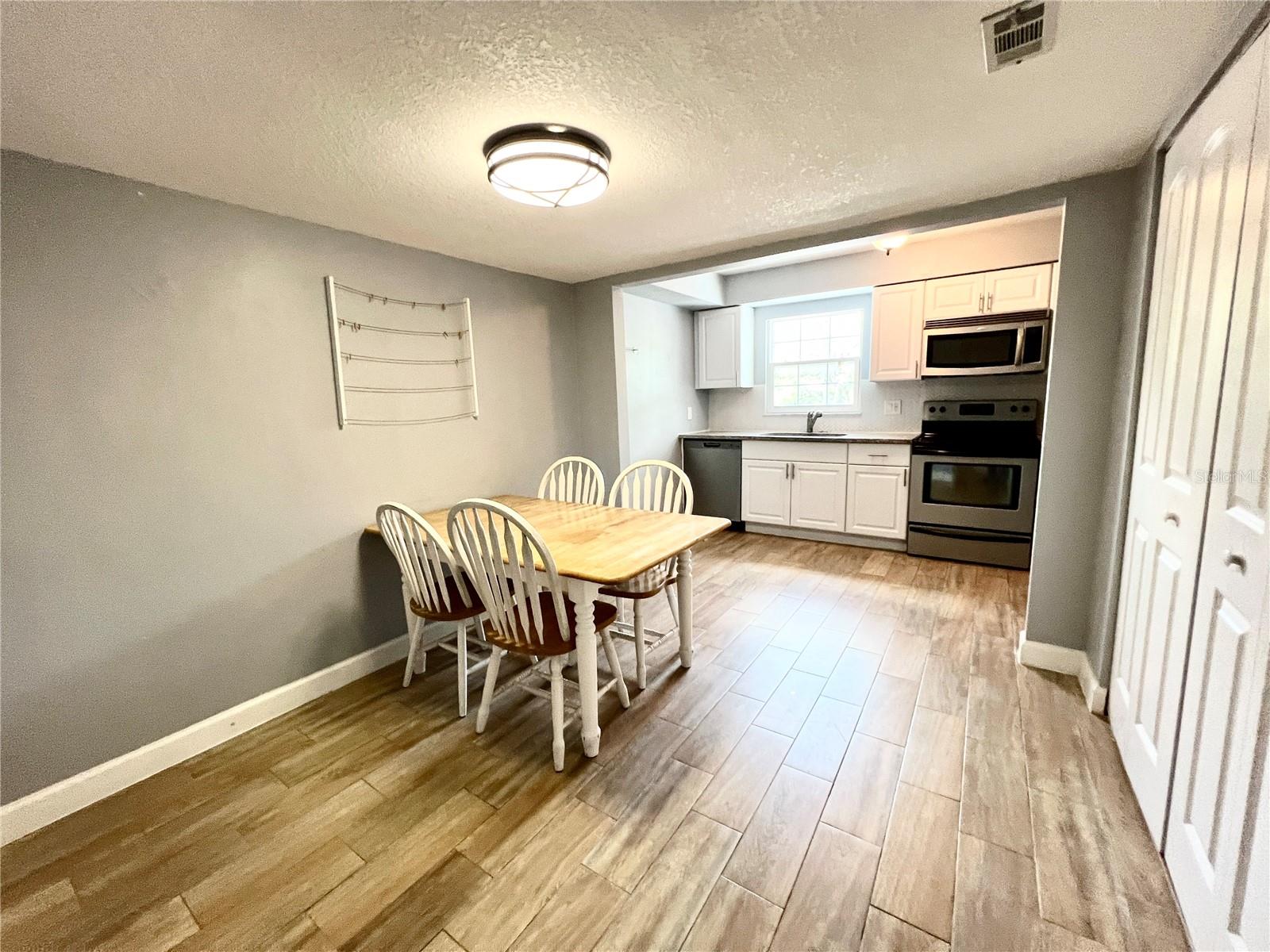 14402 REUTER STRASSE CIRCLE 223