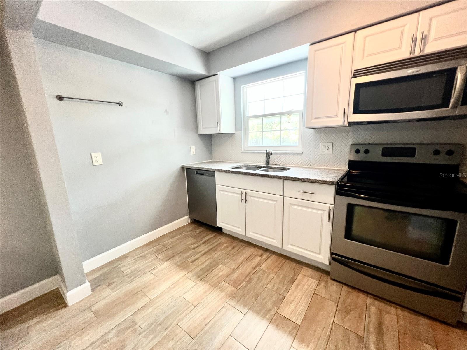 14402 REUTER STRASSE CIRCLE 223