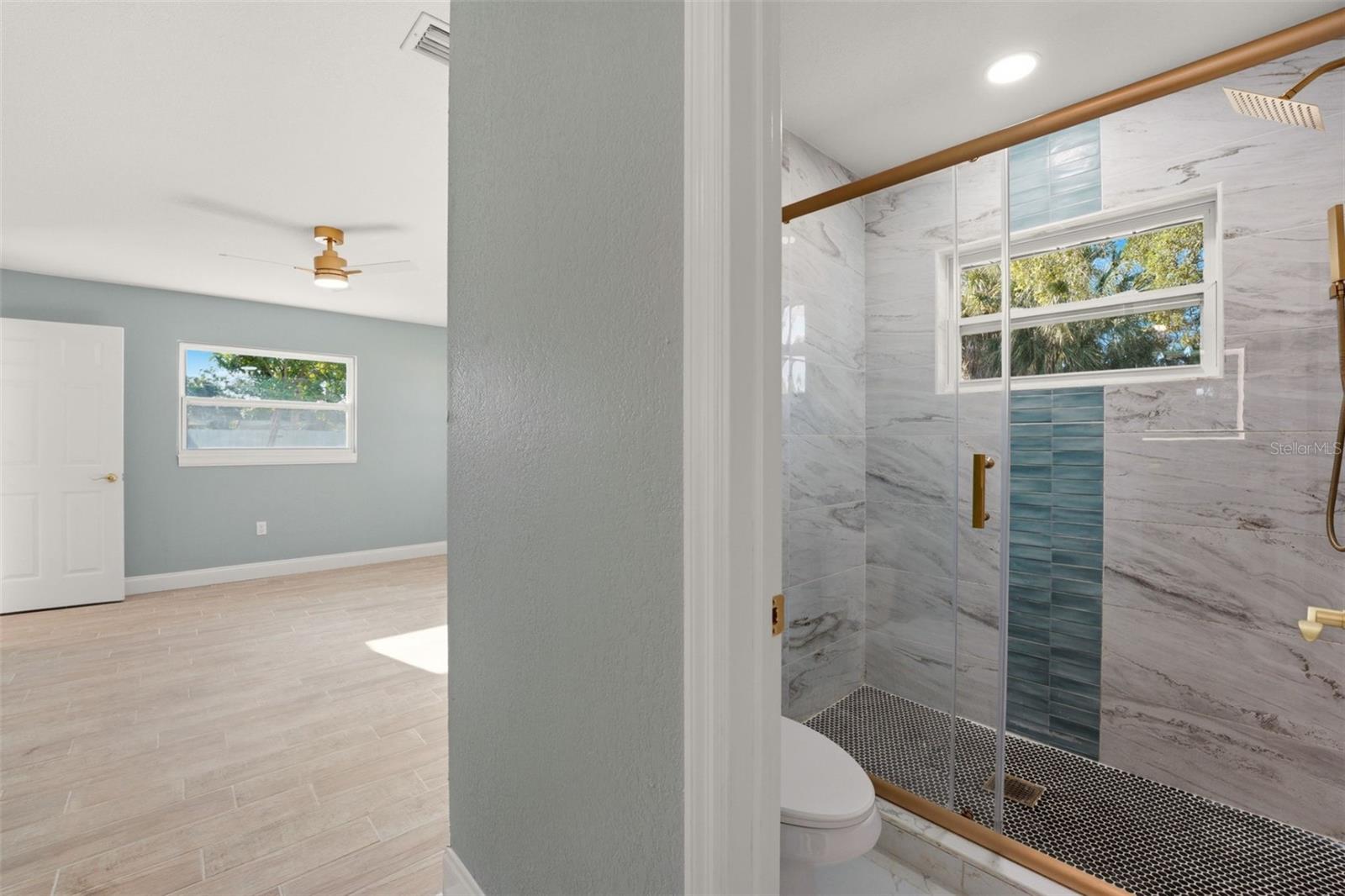 SOUTH POINTE WOODS - Residential