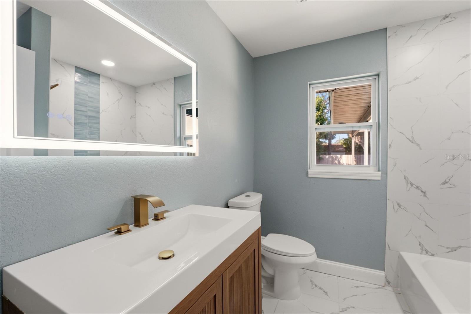 SOUTH POINTE WOODS - Residential