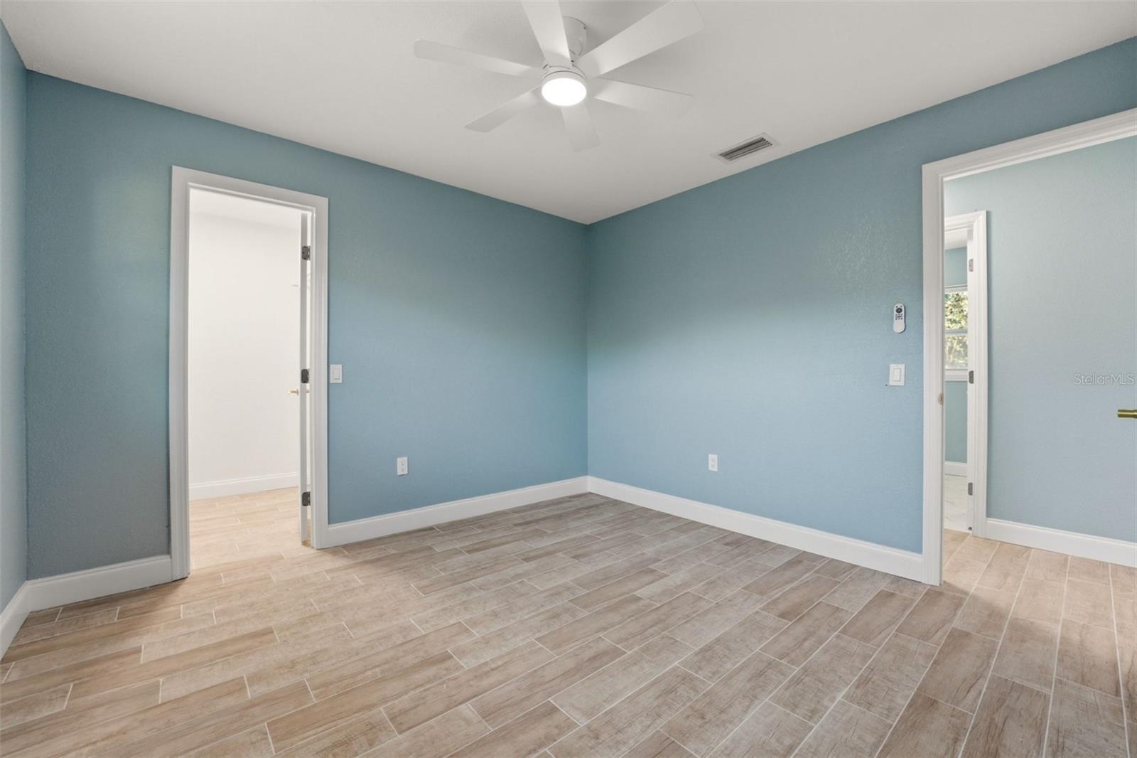 SOUTH POINTE WOODS - Residential
