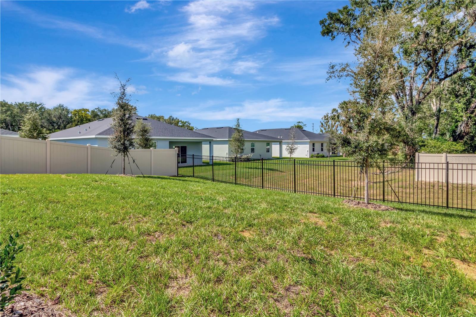 HIDDEN COVE - Residential