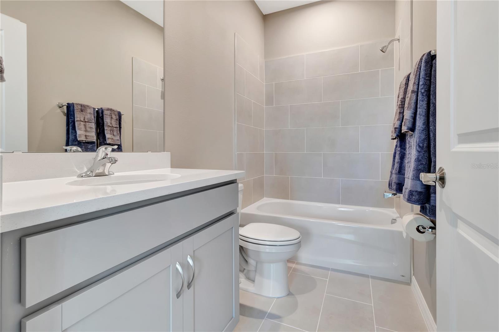 HIDDEN COVE - Residential