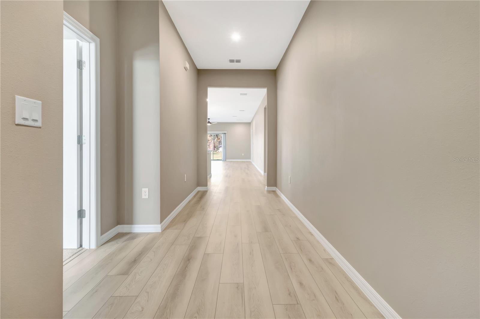 HIDDEN COVE - Residential