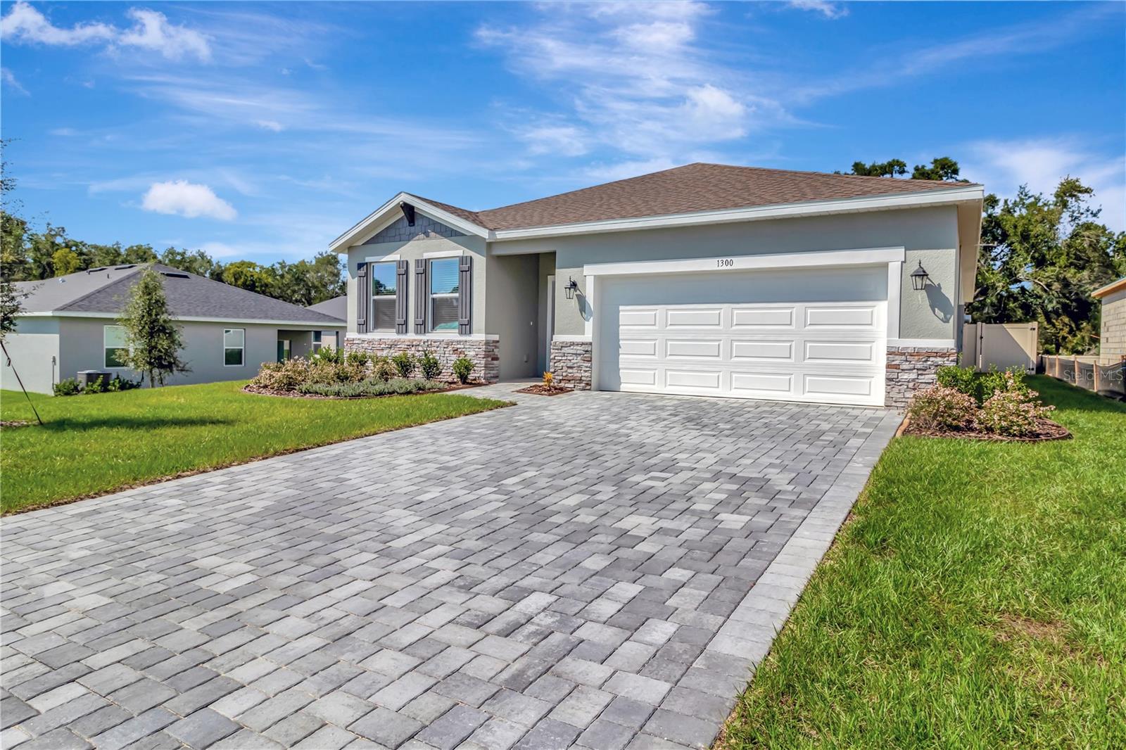 HIDDEN COVE - Residential