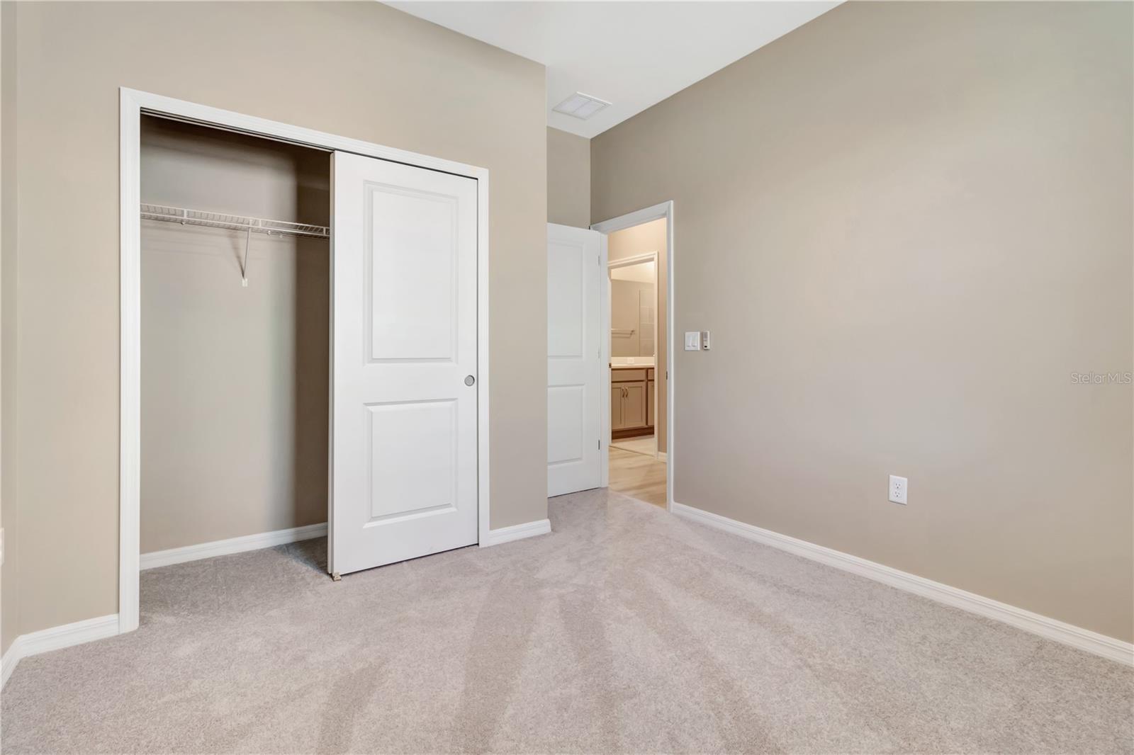 HIDDEN COVE - Residential