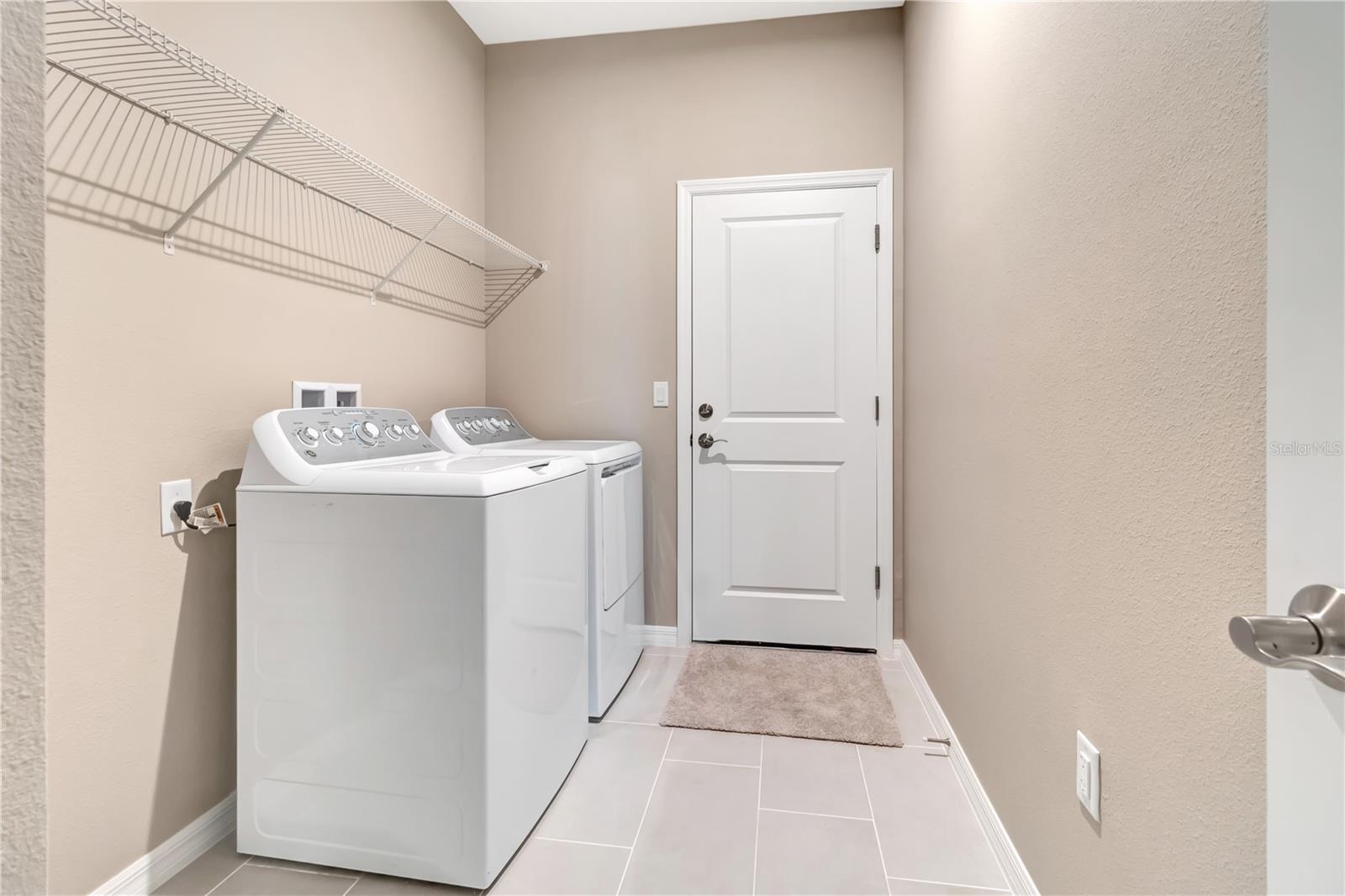 HIDDEN COVE - Residential