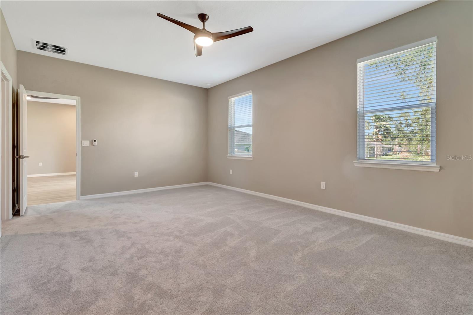 HIDDEN COVE - Residential