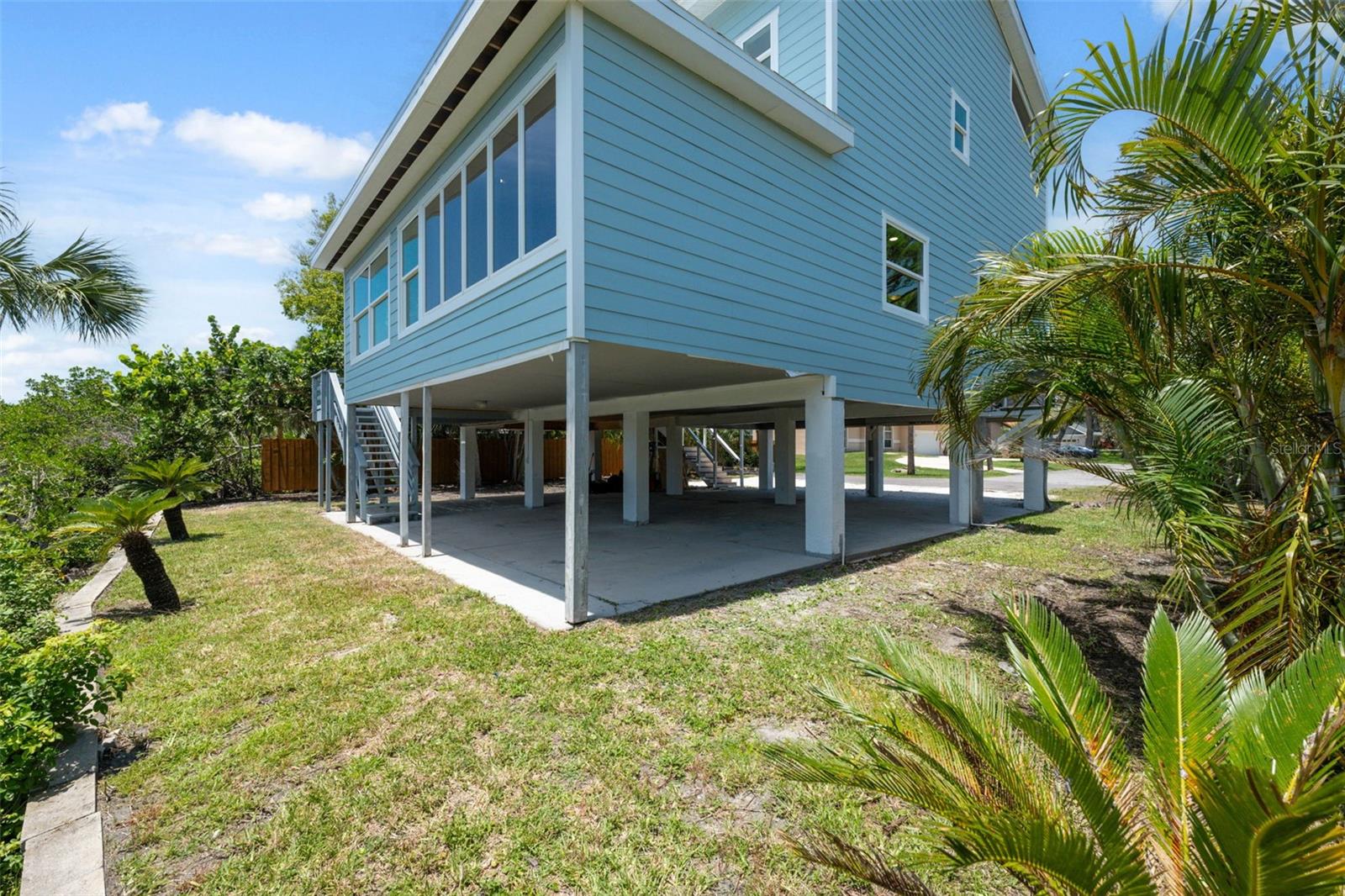 ACREAGE - Residential