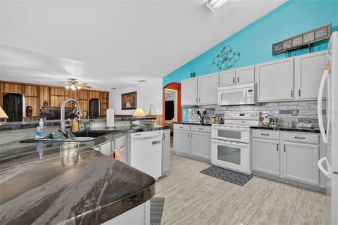 Tiny photo for 9800 Crenshaw Circle, Clermont, FL 34711 (MLS # G5114300)