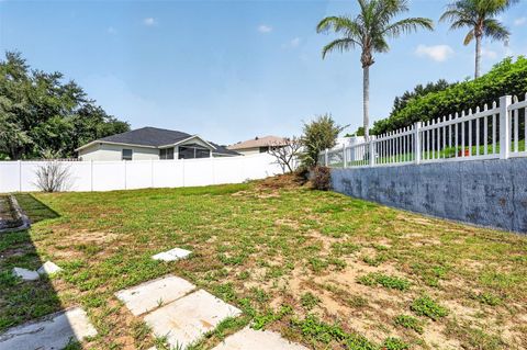 Tiny photo for 9800 Crenshaw Circle, Clermont, FL 34711 (MLS # G5114300)