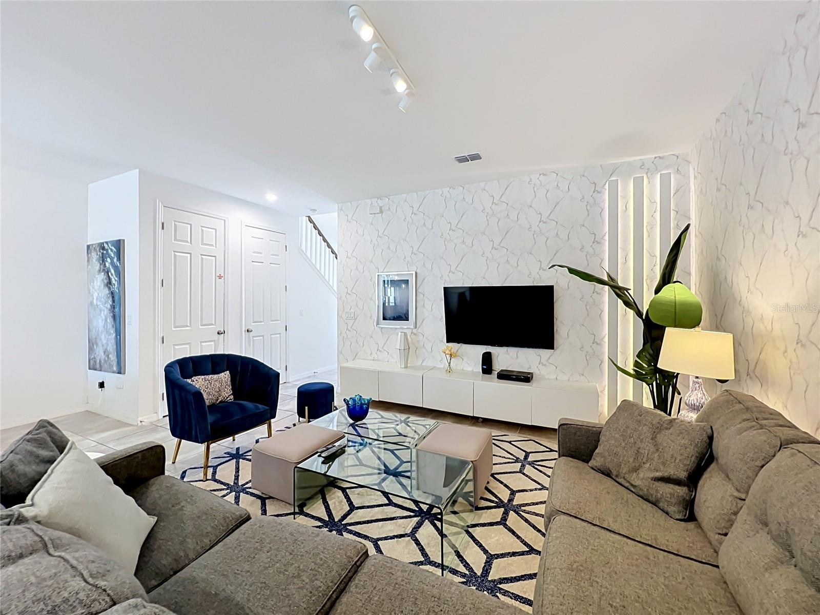 SOLARA RESORT VACATION VILLAS REP - Residential