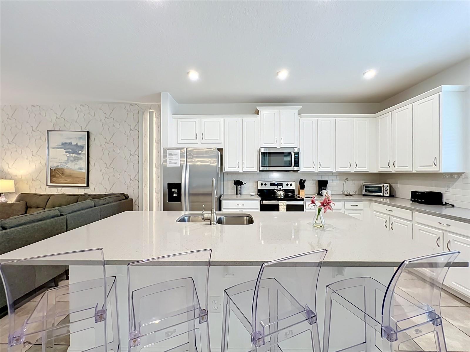 SOLARA RESORT VACATION VILLAS REP - Residential