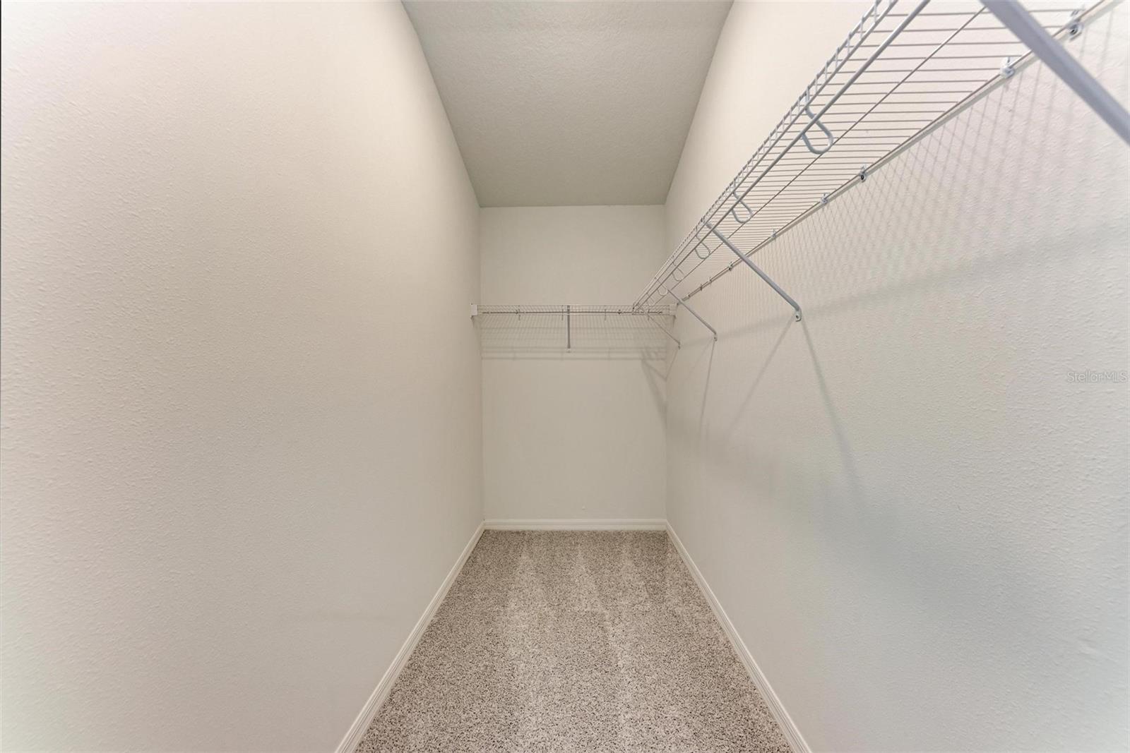 SIENNA PARK TOWNHOMES AT UNIVERSITY - Residential Lease