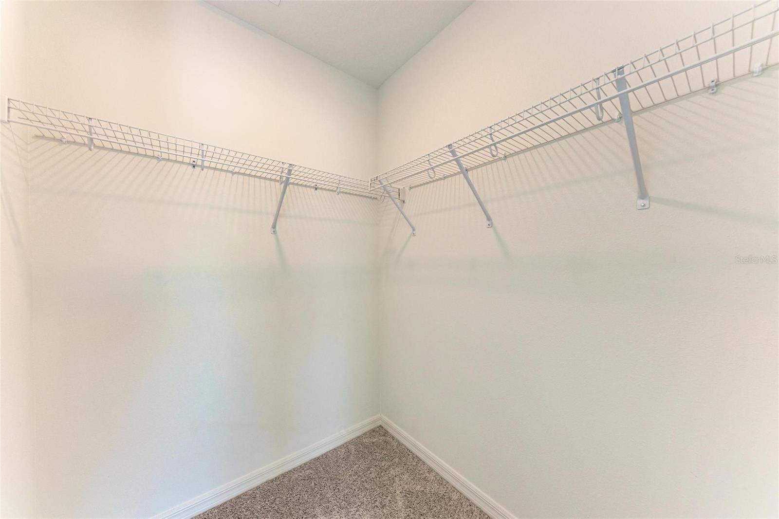 SIENNA PARK TOWNHOMES AT UNIVERSITY - Residential Lease