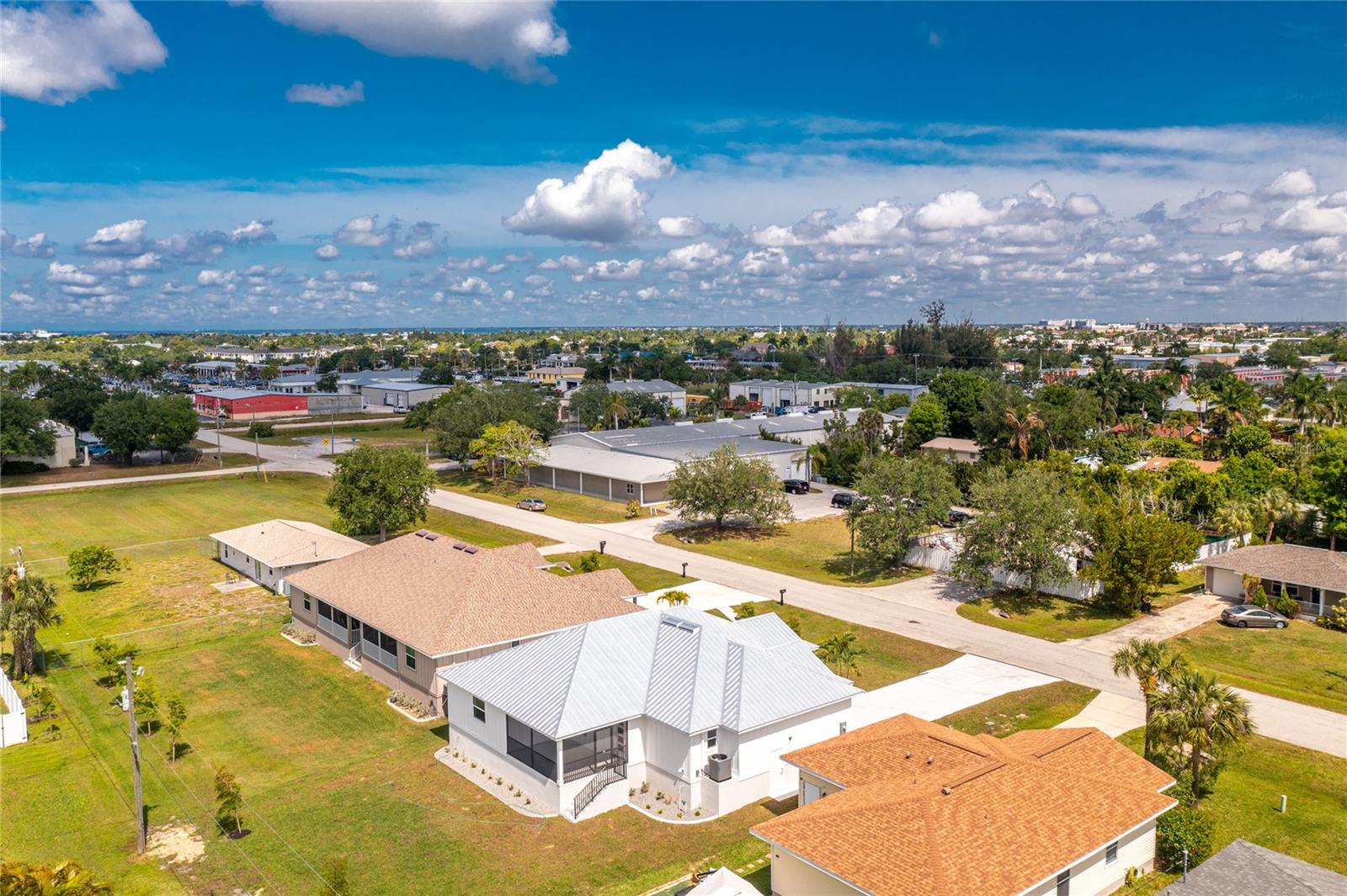 LA PUNTA PARK - Residential