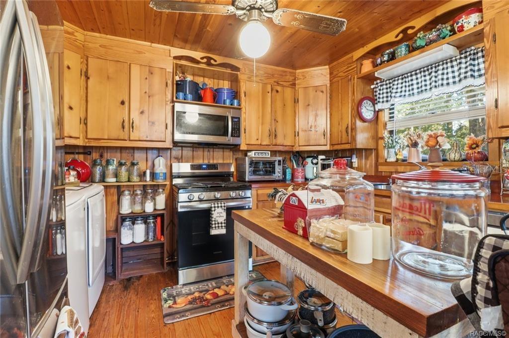 WEST & JOHNSON ADD - Residential