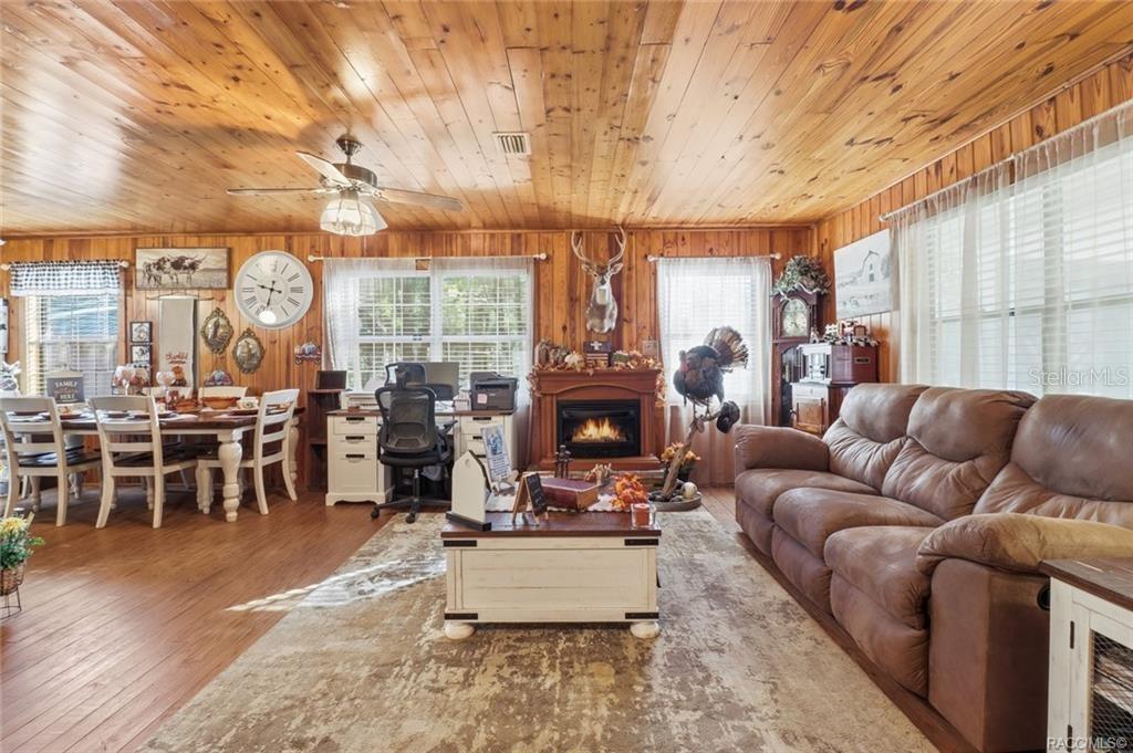 WEST & JOHNSON ADD - Residential