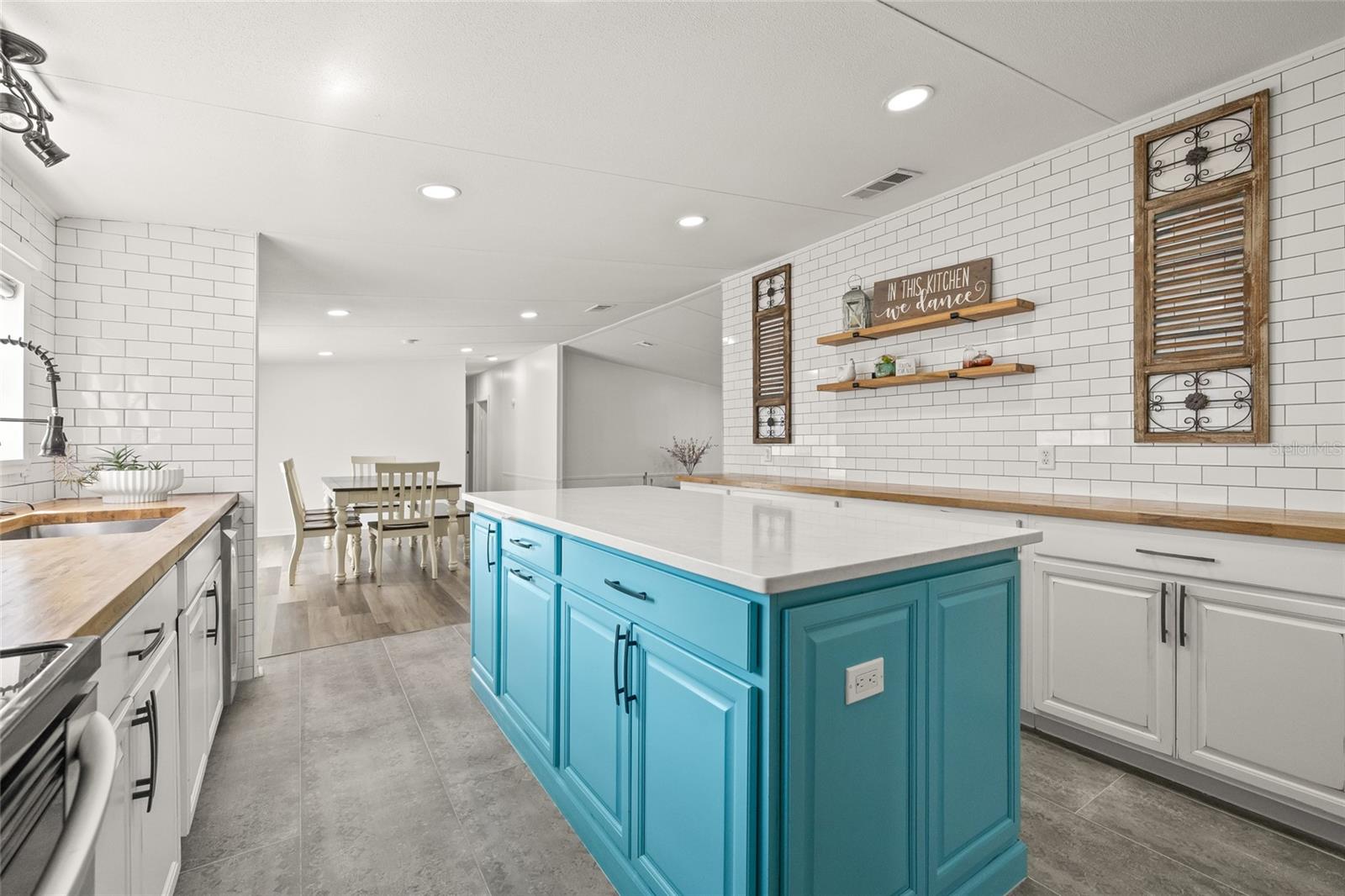 UNPLATTED - Residential