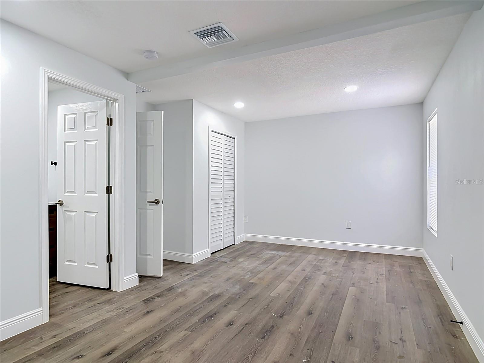 ORMOND LT N RIVER LT 11 - Residential