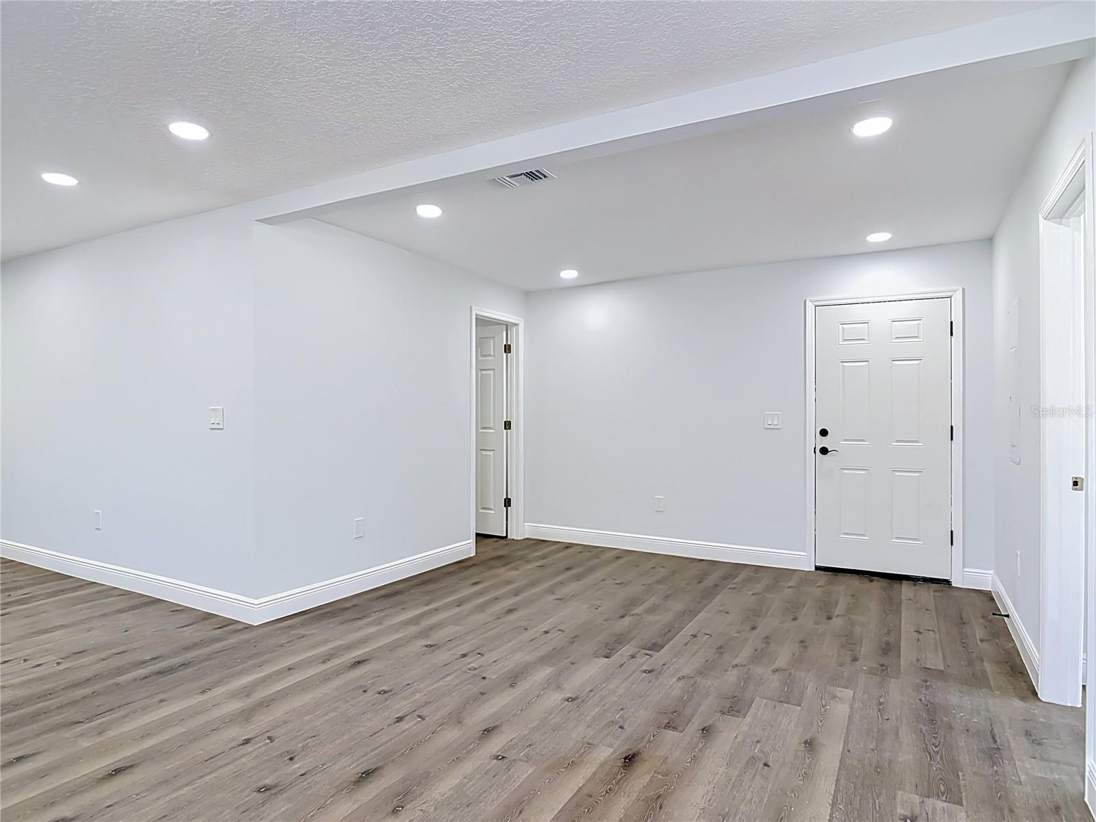 ORMOND LT N RIVER LT 11 - Residential