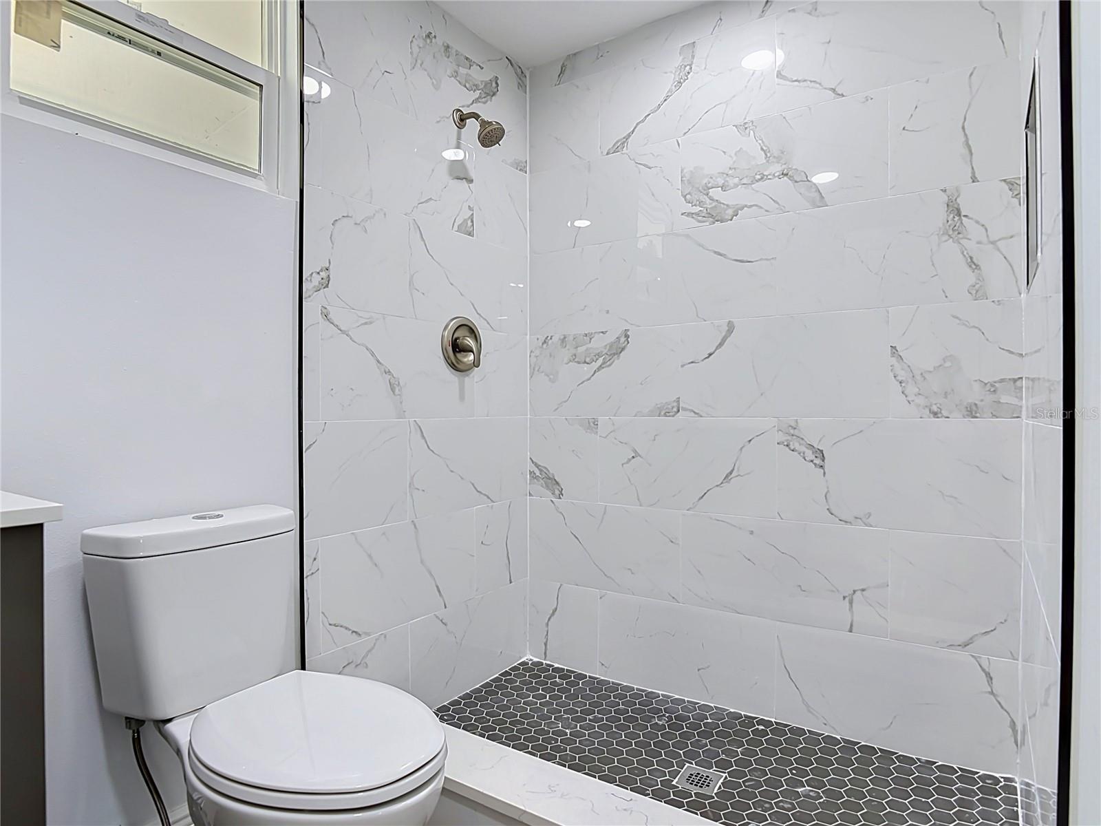 ORMOND LT N RIVER LT 11 - Residential