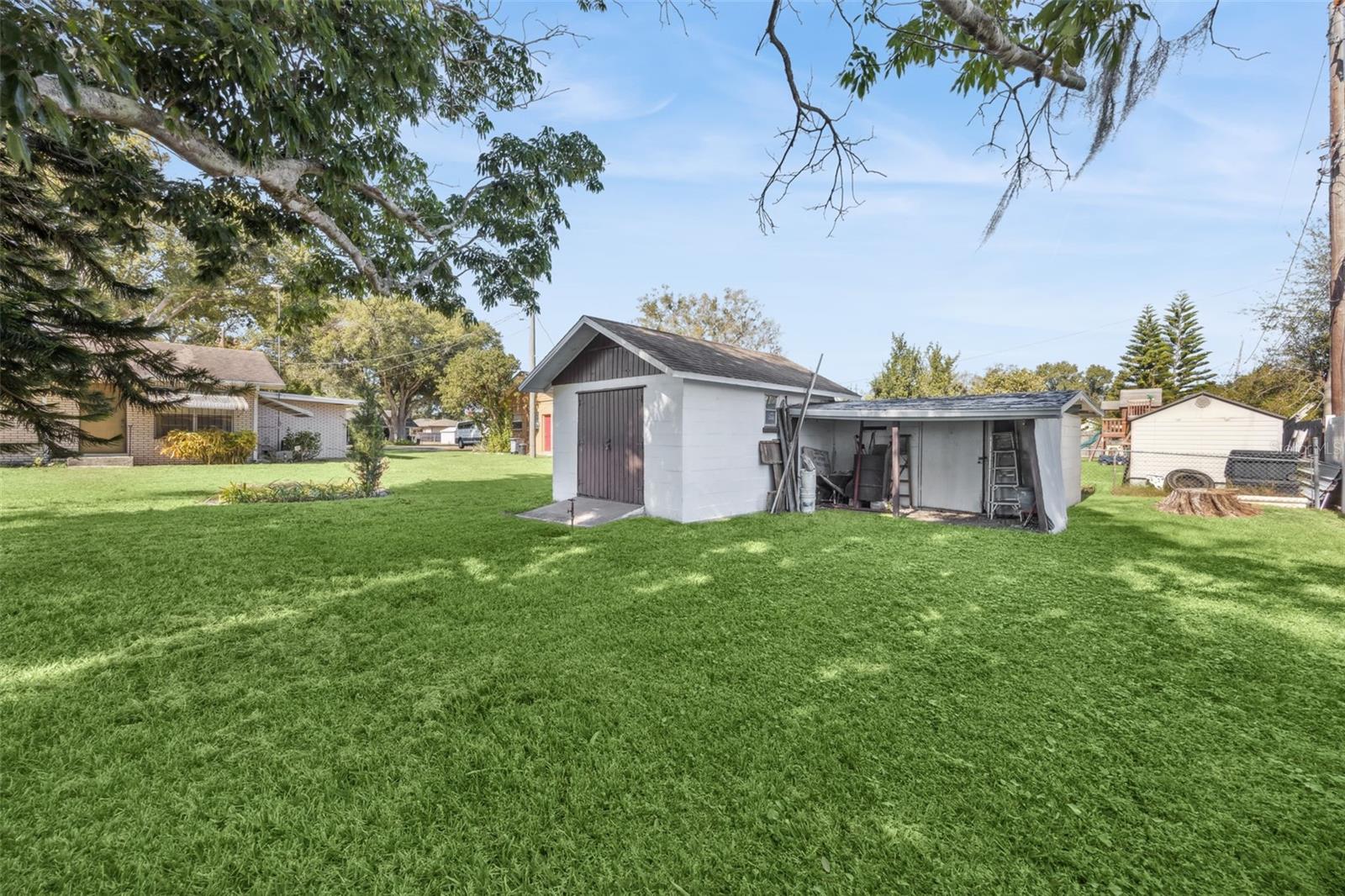 INWOOD - Residential