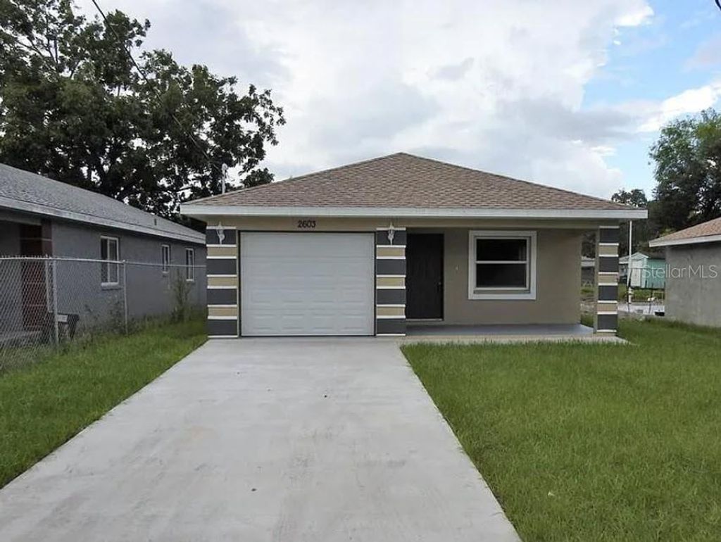 Photo of 2603 5th Avenue E, Palmetto, FL 34221 (MLS # A4663402)