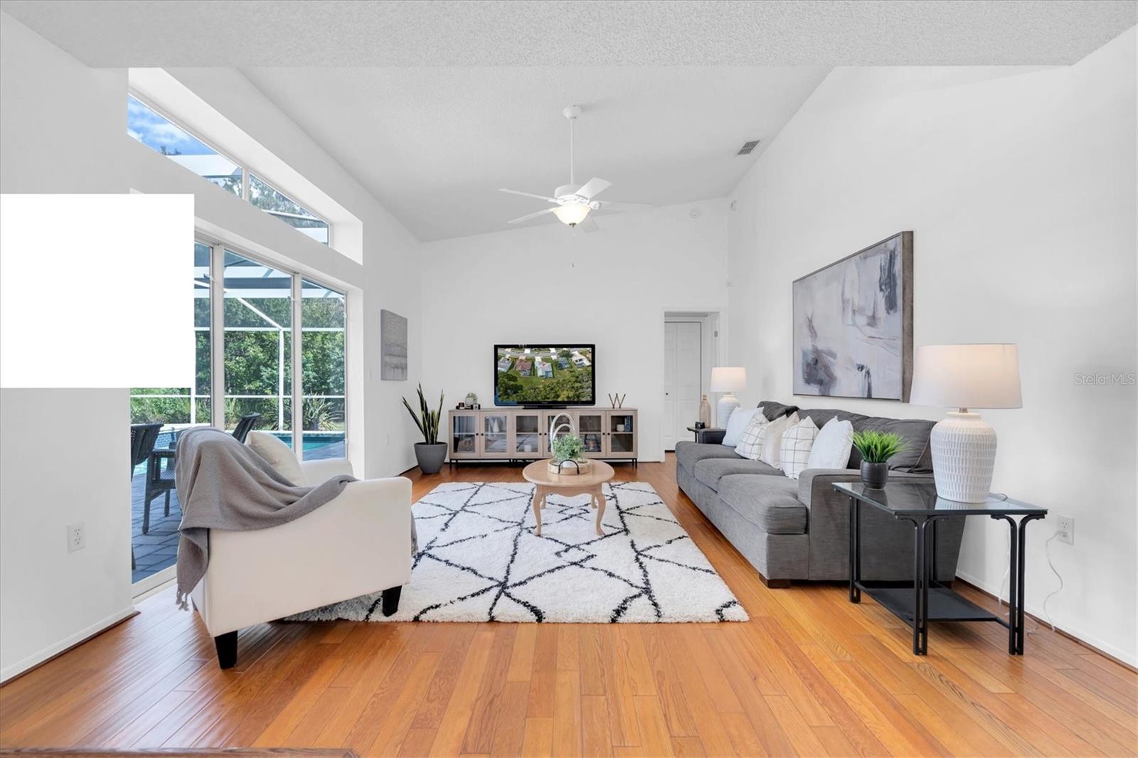 TRINITY OAKS - Residential