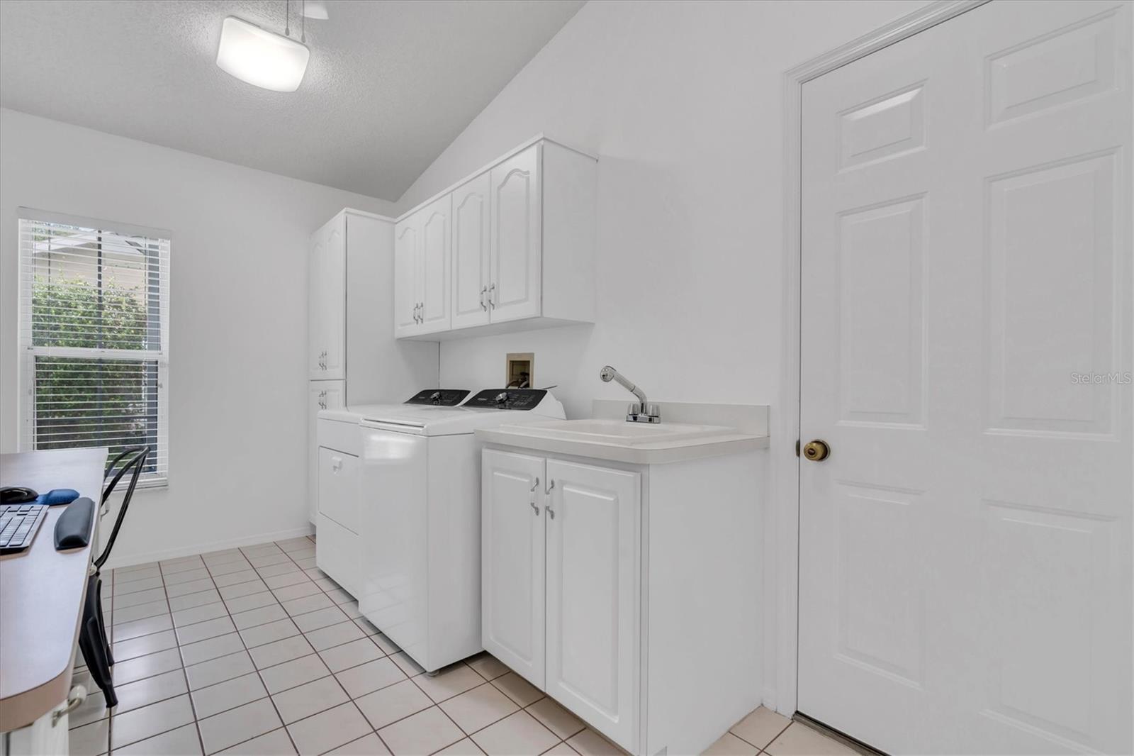 TRINITY OAKS - Residential