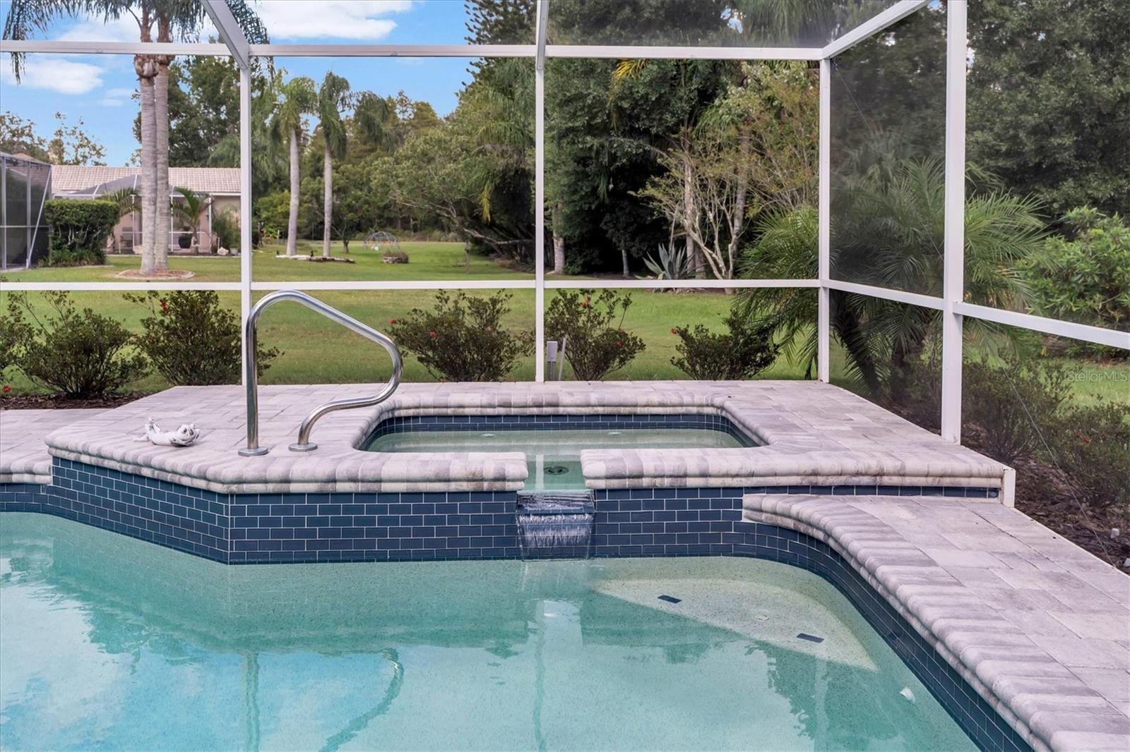 TRINITY OAKS - Residential